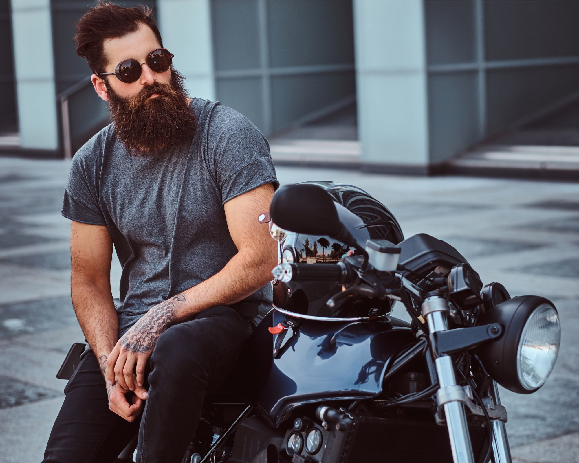 Style biker : les bagues hommes qu'il faut avoir