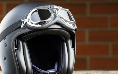 Guide de la législation et des normes de sécurité relatives aux casques de moto