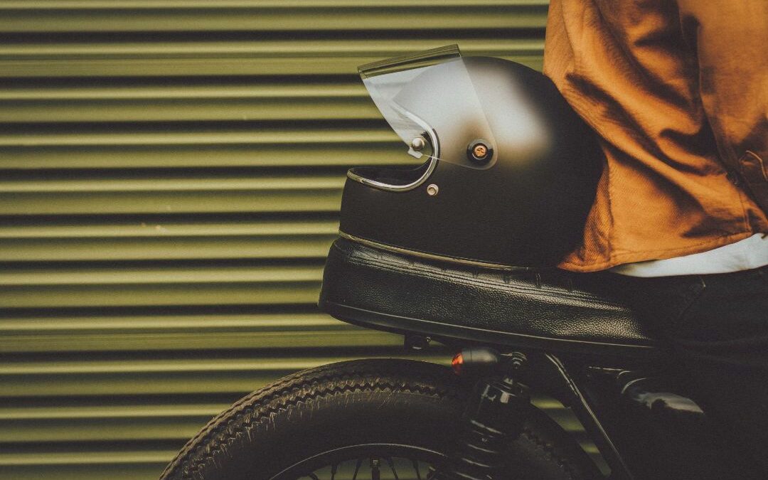 What is the best way to select a motorcycle helmet with full-face protection?