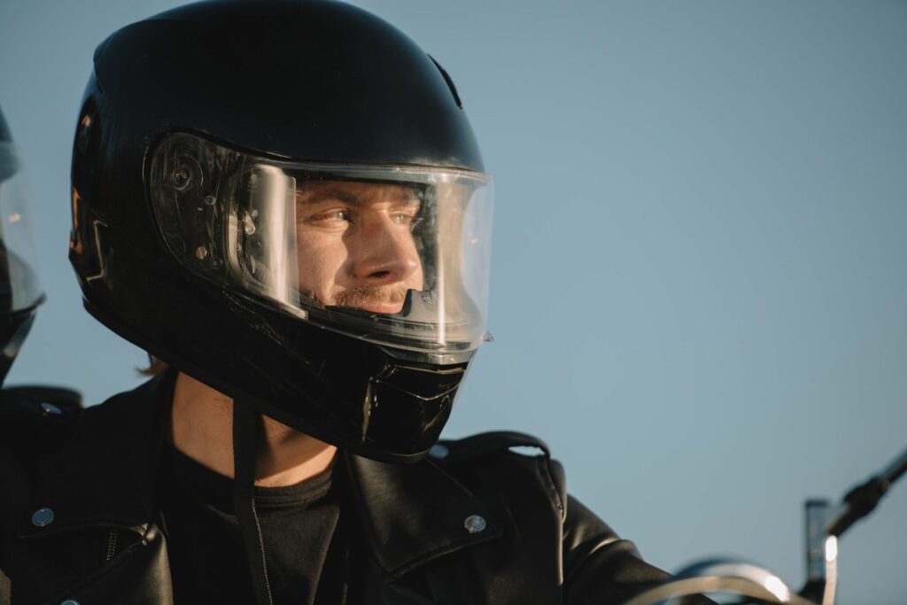 Black helmet 