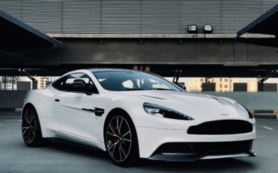 Les voitures Aston Martin : associées à James Bond, elles sont aussi des voitures de course d’exception