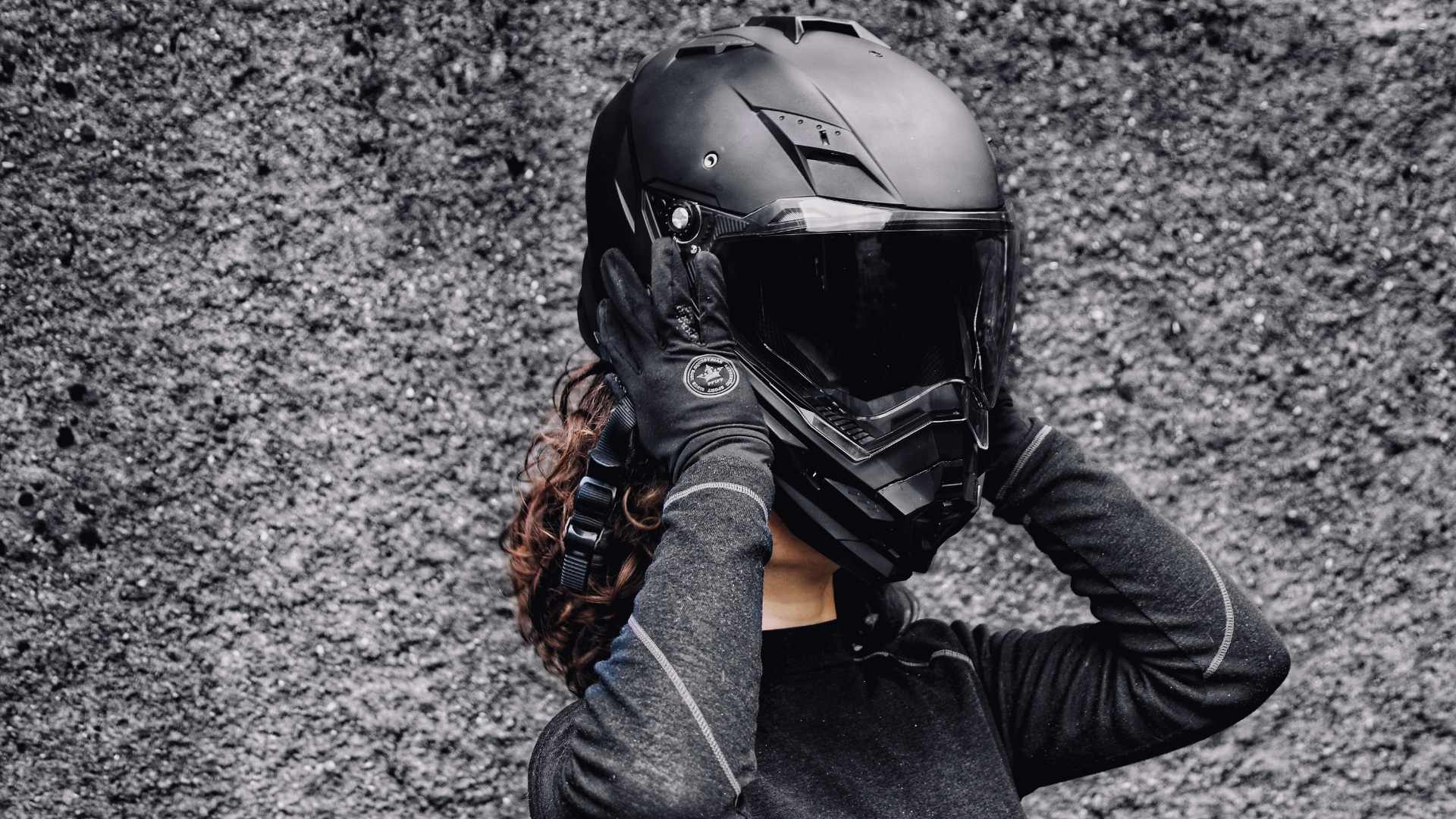 casque moto noir