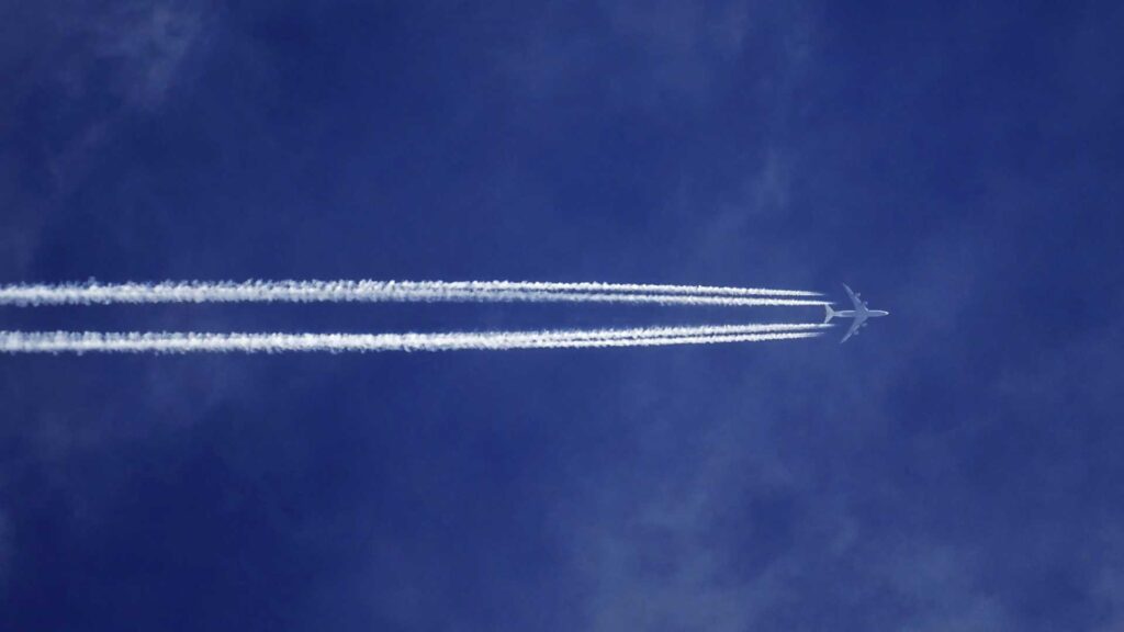 avion dans les airs