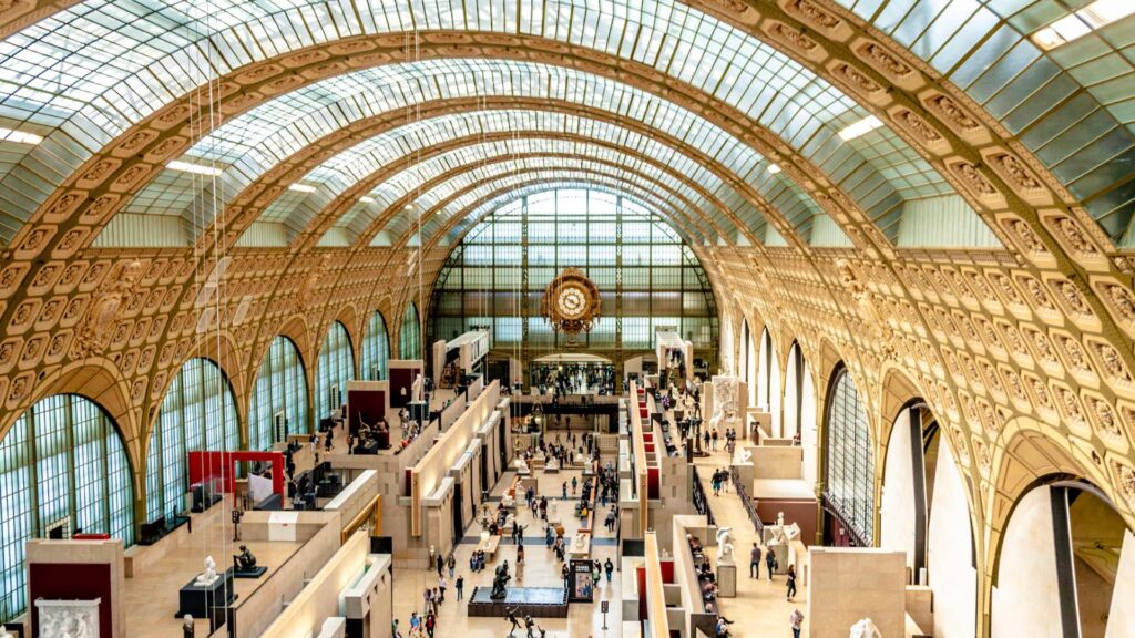station de train luxueuse