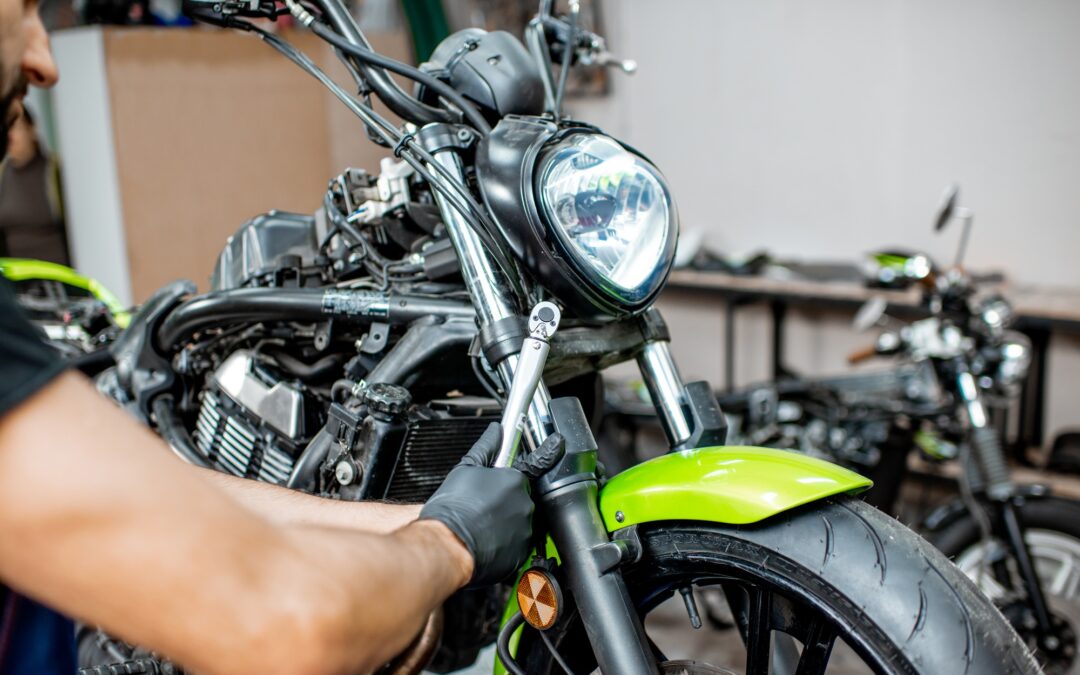 Les points de contrôle essentiels lors du contrôle technique moto